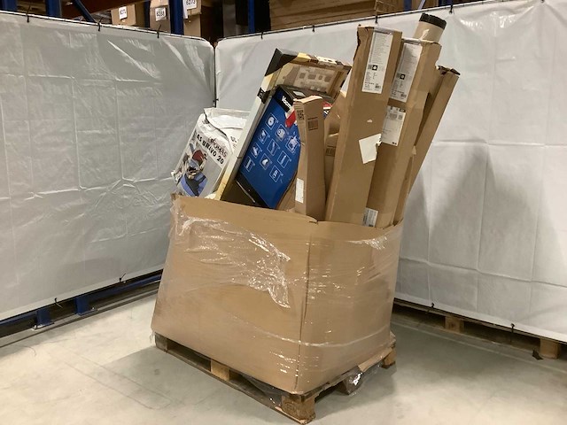 Pallet retourgoederen - afbeelding 1 van  8