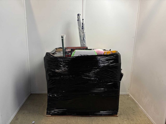 Pallet retourgoederen - afbeelding 2 van  2