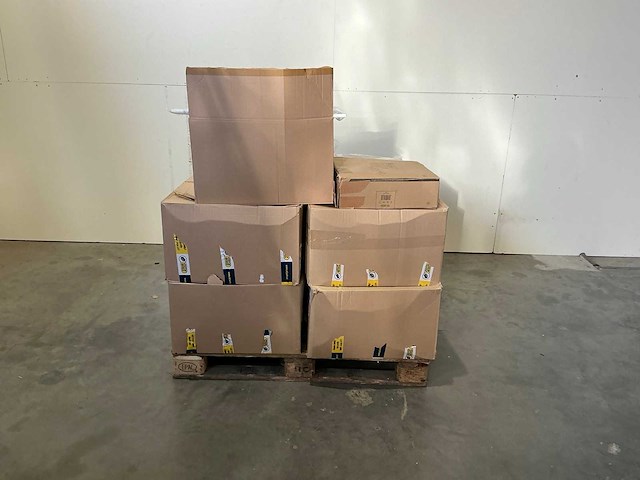 Pallet retourgoederen - afbeelding 3 van  7