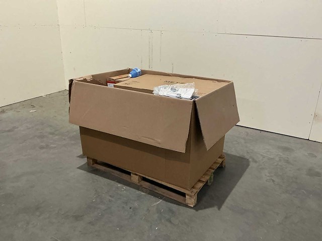 Pallet retourgoederen - afbeelding 3 van  4