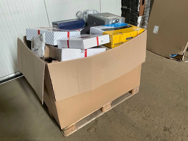 Pallet retourgoederen - afbeelding 8 van  16