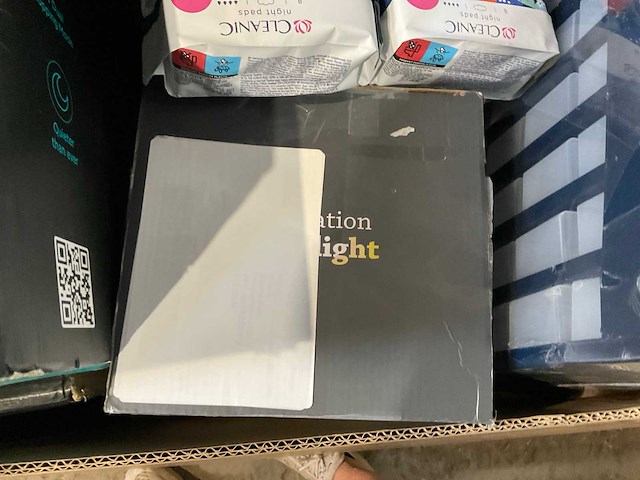 Pallet retourgoederen - afbeelding 2 van  19