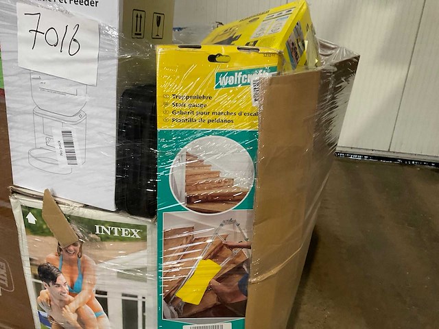 Pallet retourgoederen - afbeelding 15 van  16