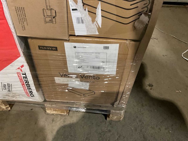 Pallet retourgoederen - afbeelding 14 van  16