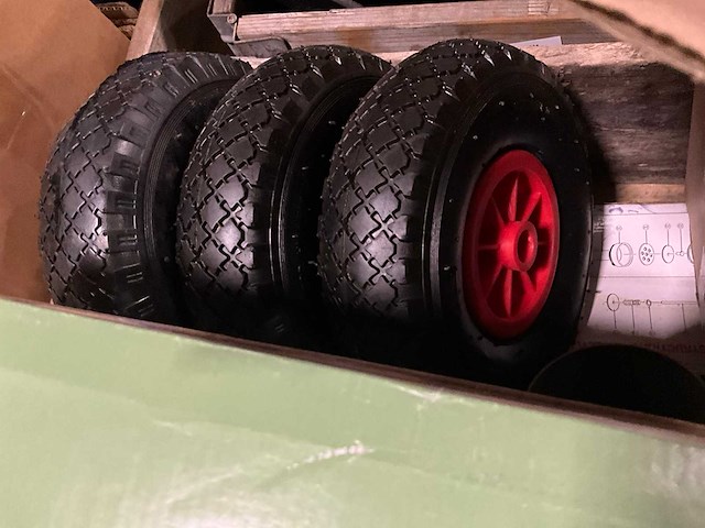 Pallet retourgoederen - afbeelding 9 van  10