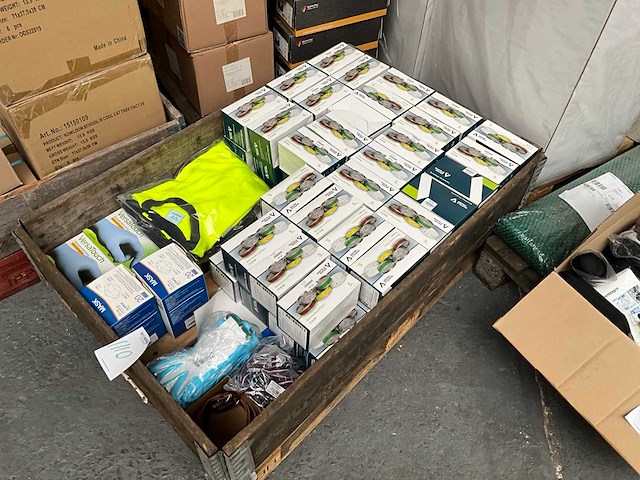 Pallet retourgoederen - afbeelding 1 van  7