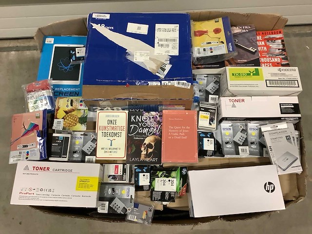 Pallet retourgoederen - afbeelding 1 van  8