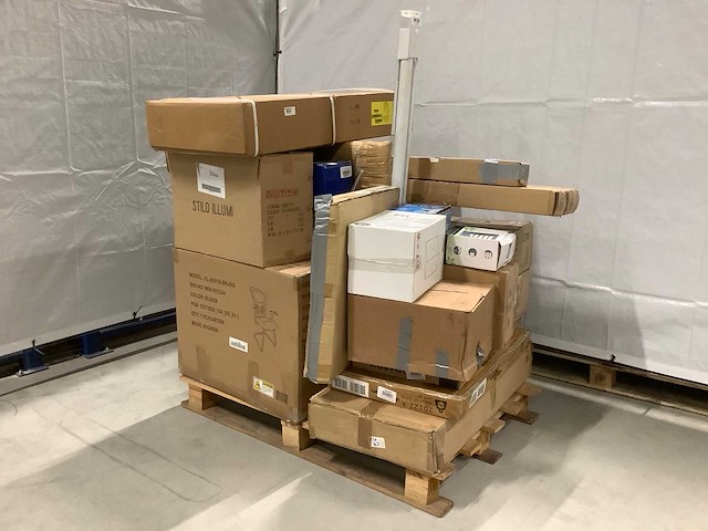 Pallet retourgoederen - afbeelding 1 van  10