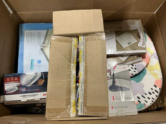 Pallet retourgoederen - afbeelding 1 van  9