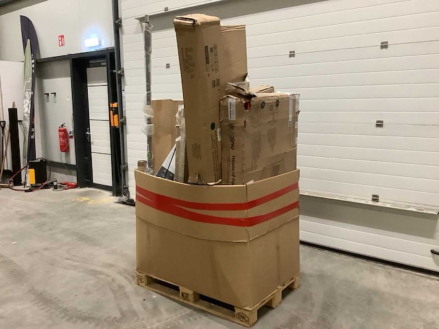 Pallet retourgoederen - afbeelding 1 van  6