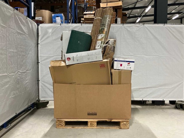 Pallet retourgoederen - afbeelding 1 van  5