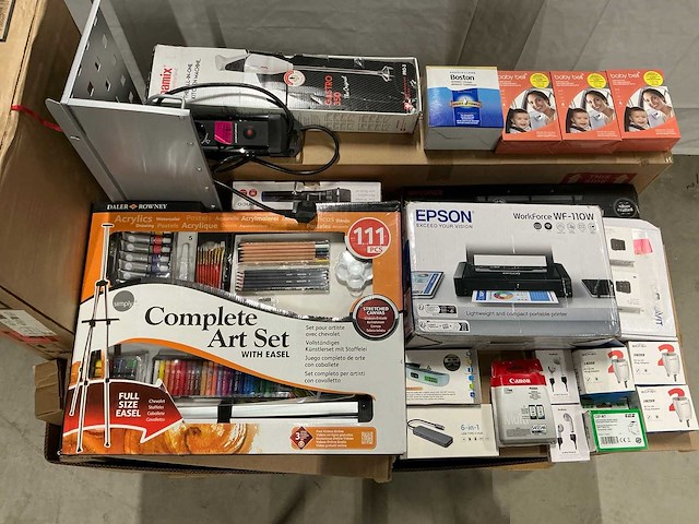 Pallet retourgoederen - afbeelding 1 van  9