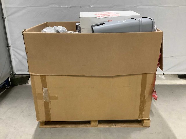 Pallet retourgoederen - afbeelding 9 van  9