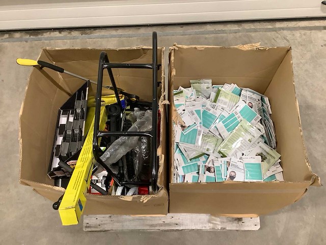 Pallet retourgoederen - afbeelding 1 van  9