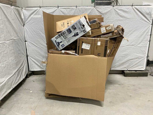 Pallet retourgoederen - afbeelding 1 van  6