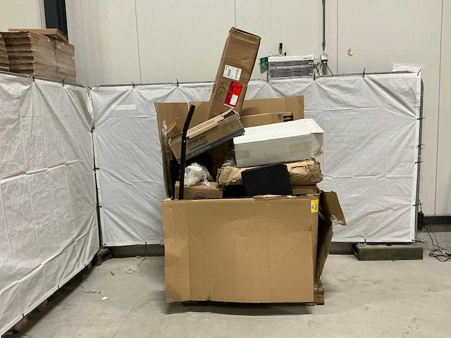 Pallet retourgoederen - afbeelding 1 van  6