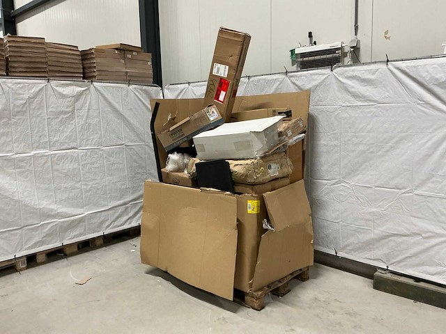 Pallet retourgoederen - afbeelding 6 van  6
