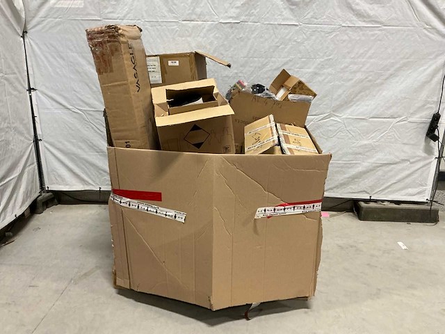 Pallet retourgoederen - afbeelding 1 van  5
