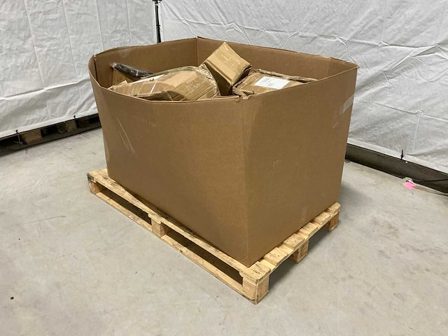 Pallet retourgoederen - afbeelding 1 van  6