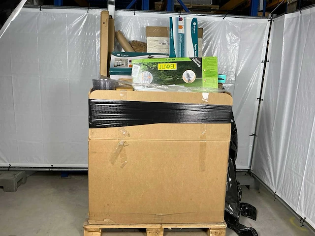 Pallet retourgoederen - afbeelding 7 van  7