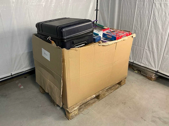 Pallet retourgoederen - afbeelding 3 van  5
