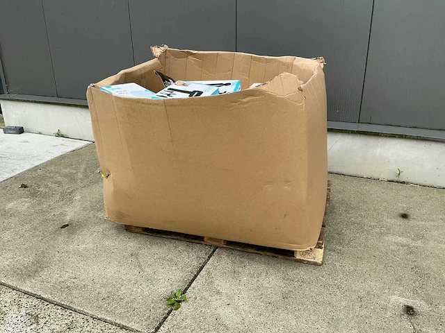 Pallet retourgoederen - afbeelding 2 van  6
