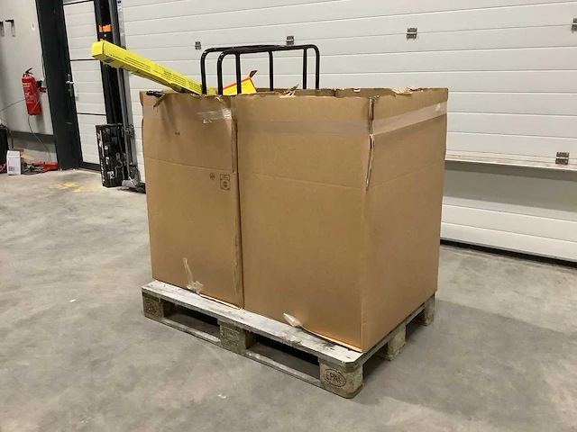 Pallet retourgoederen - afbeelding 3 van  9