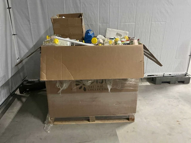 Pallet retourgoederen - afbeelding 2 van  2