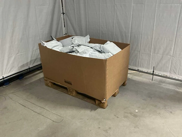 Pallet retourgoederen - afbeelding 2 van  4