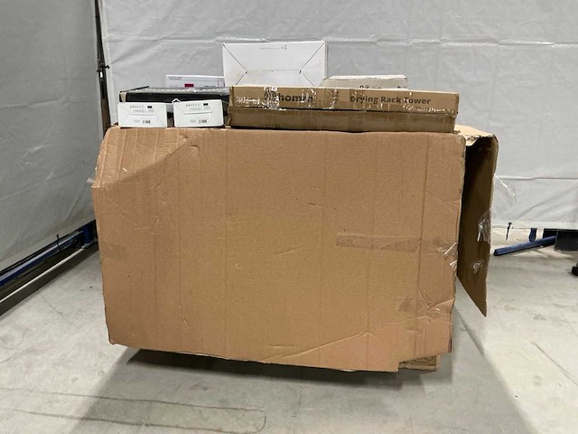 Pallet retourgoederen - afbeelding 2 van  9