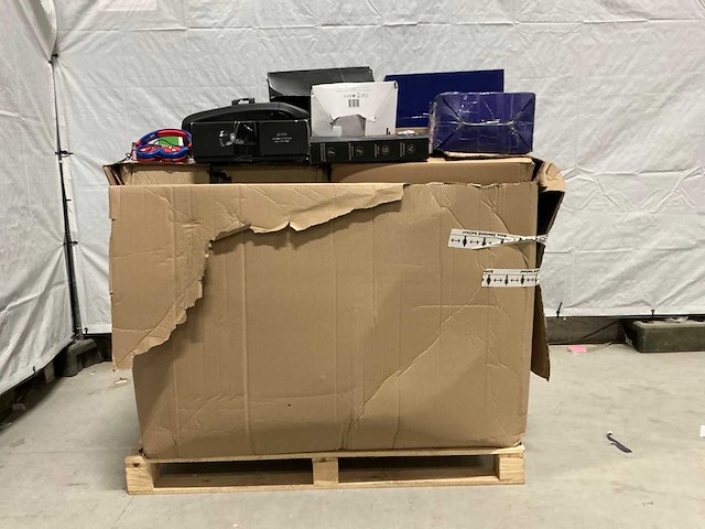 Pallet retourgoederen - afbeelding 2 van  11