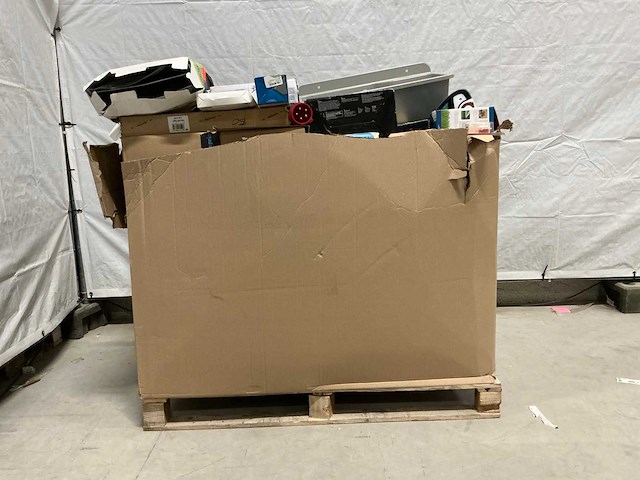 Pallet retourgoederen - afbeelding 2 van  11