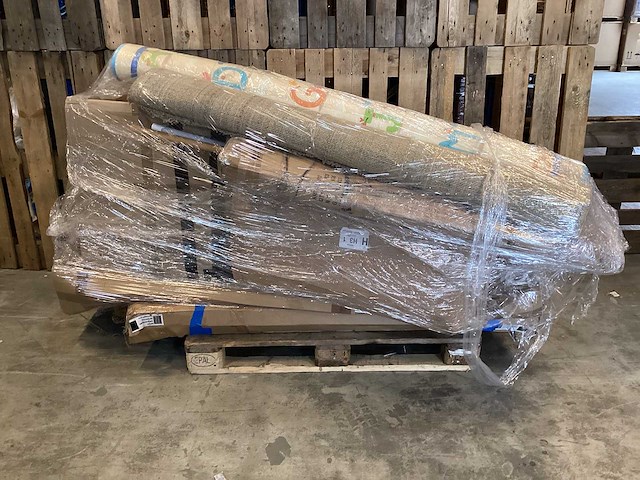 Pallet retourgoederen - afbeelding 1 van  3