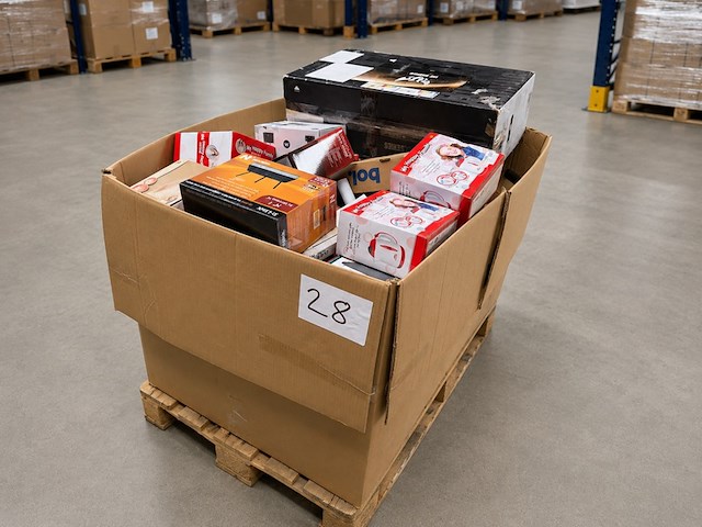 Pallet retourgoederen - afbeelding 1 van  17