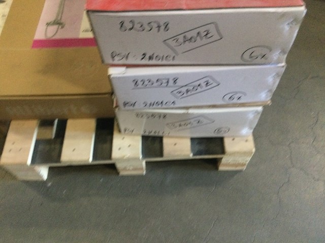 Pallet retourgoederen - afbeelding 2 van  7