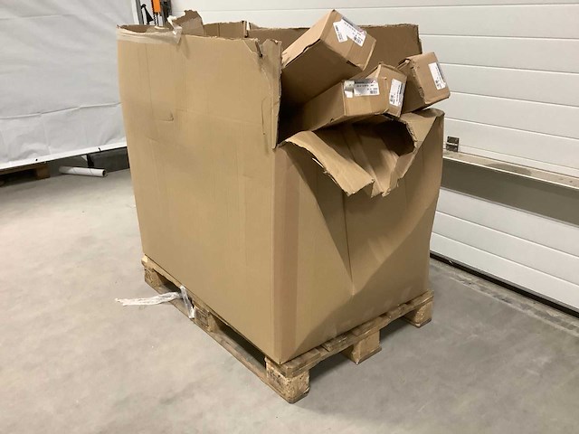 Pallet rolluiken - diverse maten - 21 items - afbeelding 2 van  5