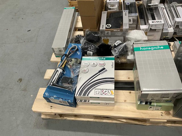 Pallet sanitair & wellnessaccesoires - afbeelding 5 van  8