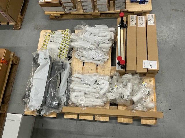 Pallet sanitair & wellnessaccesoires - afbeelding 1 van  5