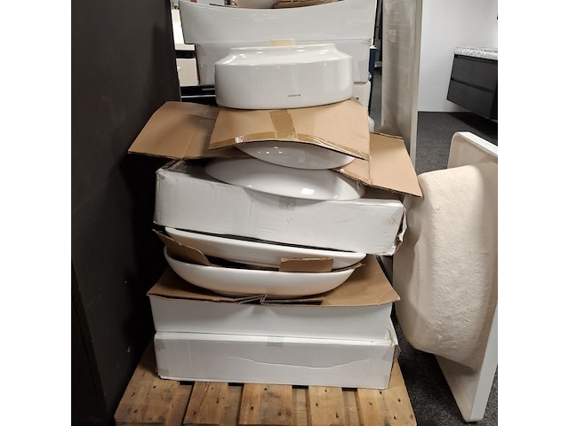 Pallet sanitair - afbeelding 4 van  7