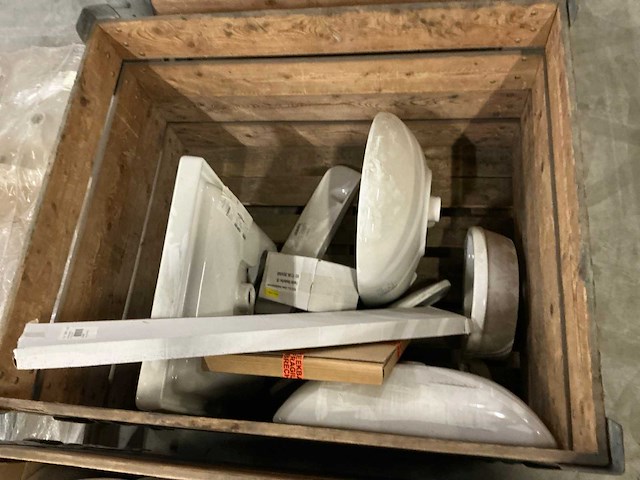 Pallet sanitairaccesoires (9x) - afbeelding 2 van  19
