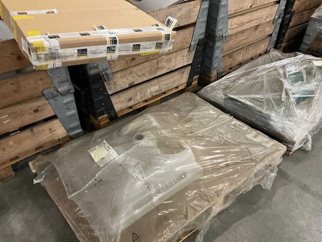 Pallet sanitairaccesoires (9x) - afbeelding 6 van  19
