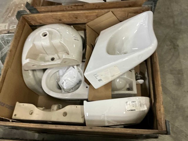 Pallet sanitairaccesoires (9x) - afbeelding 16 van  19