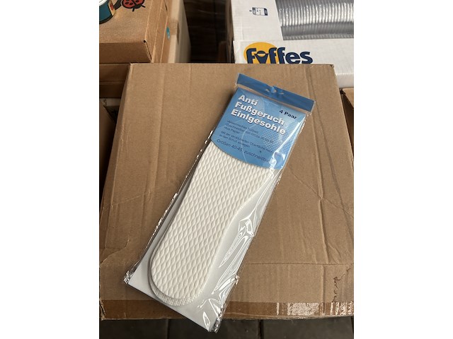 Pallet schoenartikelen w.o. schoensmeer, inlegzolen - afbeelding 3 van  6