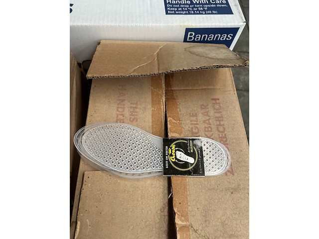 Pallet schoenartikelen w.o. schoensmeer, inlegzolen - afbeelding 4 van  6