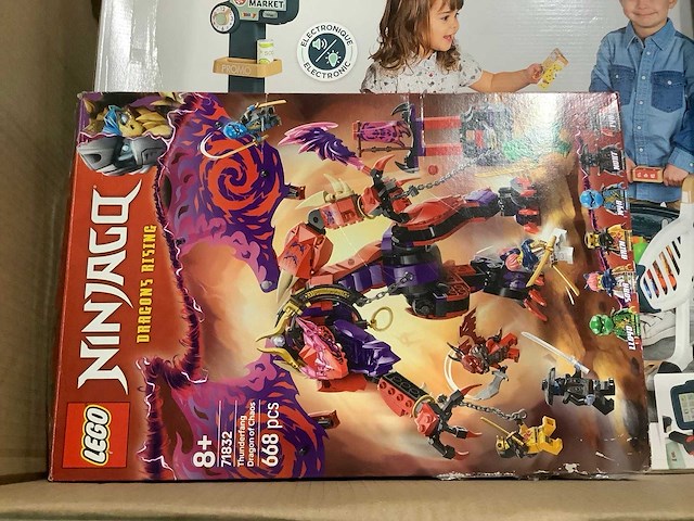 Pallet speelgoed met o.a lego en smoby - afbeelding 1 van  2