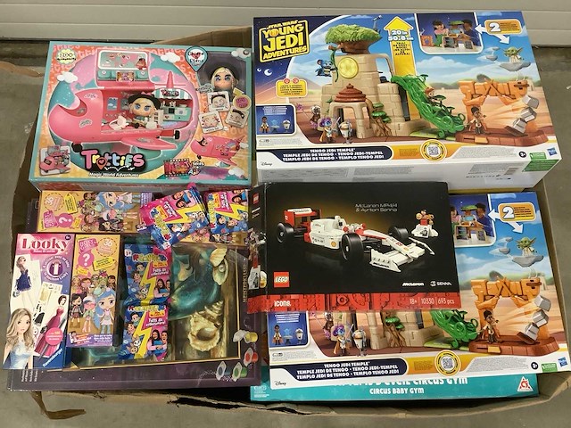 Pallet speelgoed met o.a lego en trotties - afbeelding 1 van  7