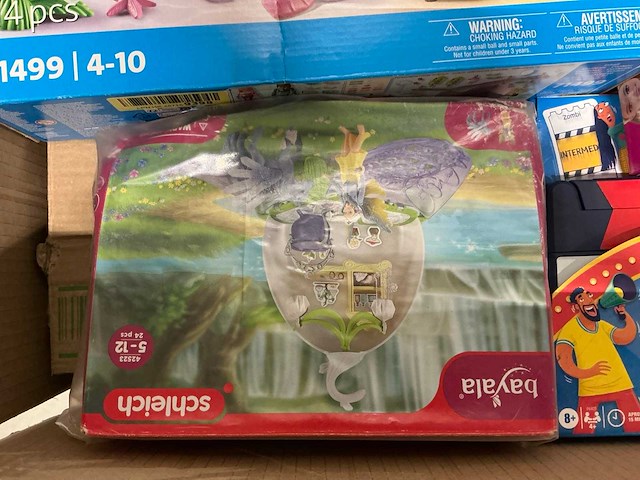 Pallet speelgoed met o.a playmobil, monoploy en barbie - afbeelding 2 van  10