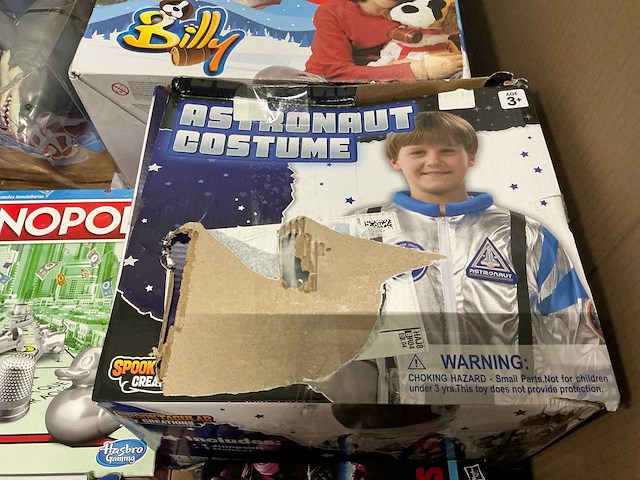 Pallet speelgoed met o.a playmobil, monoploy en barbie - afbeelding 5 van  10