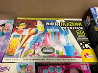 Pallet speelgoed met o.a playmobil, monoploy en barbie - afbeelding 7 van  10