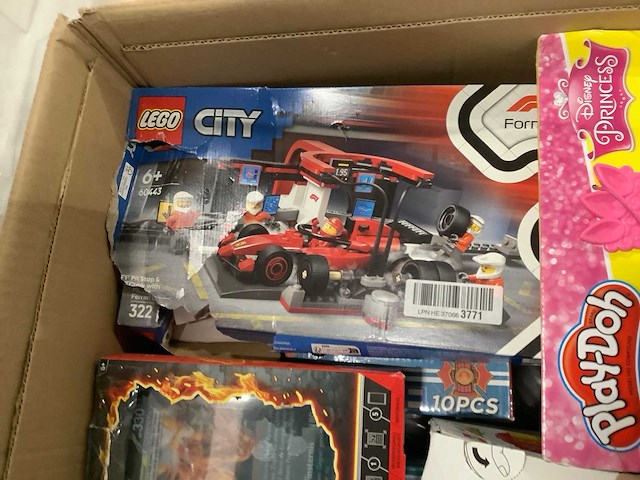 Pallet speelgoed o.a playmobil, lego en bayer - afbeelding 6 van  11